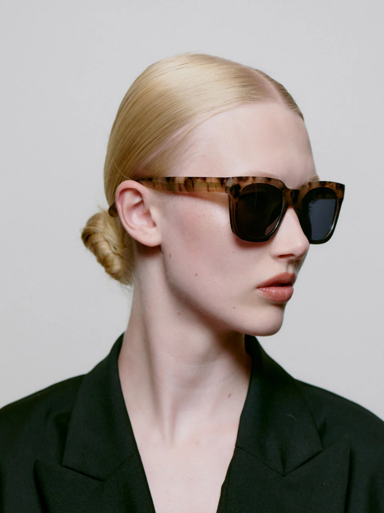 Sonnenbrille - Nancy, Coquina / Grey Transparent – Bild 6