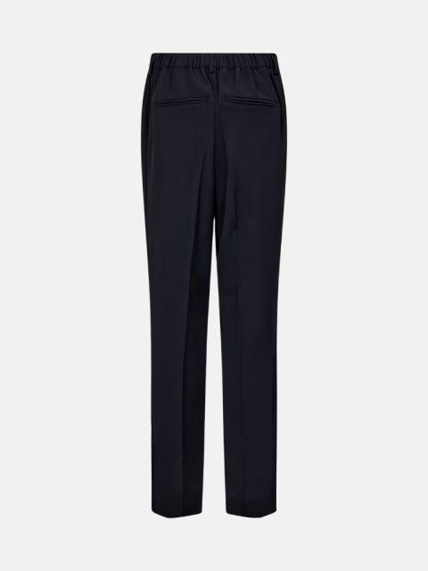 Alternative view of Hosen - LR Omira 1, Winter Sky