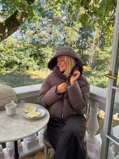 Alternative view of Jacke - Josefine Short Puffer, Licorice