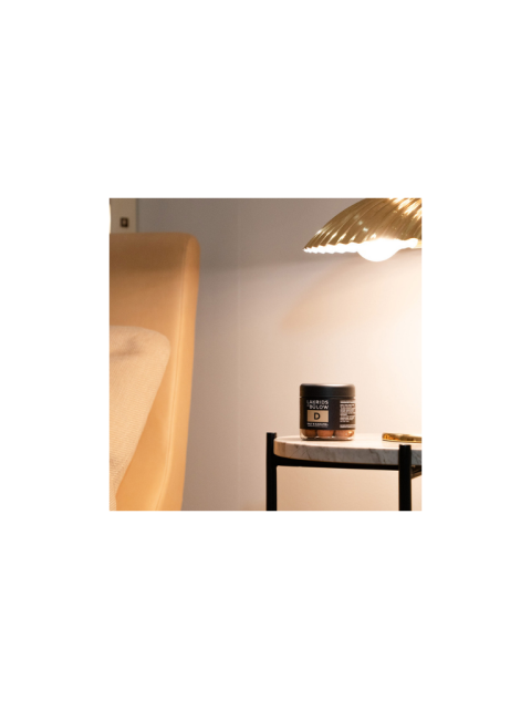 Alternative view of Lakritze - Small D, Salt & Caramel