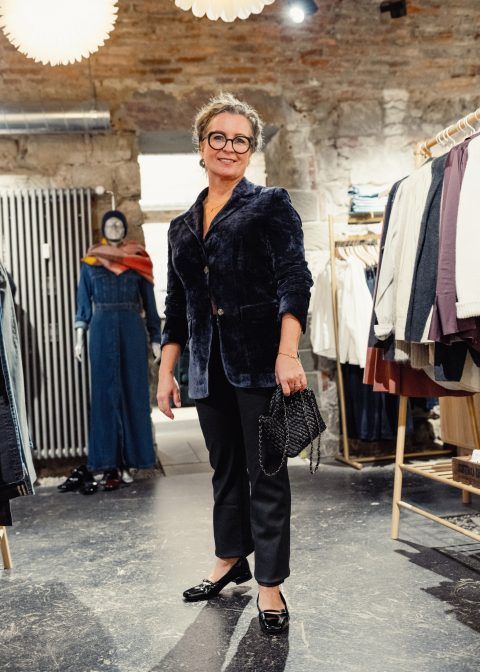 Alternative view of Winter outfit in all-year-round Blazer