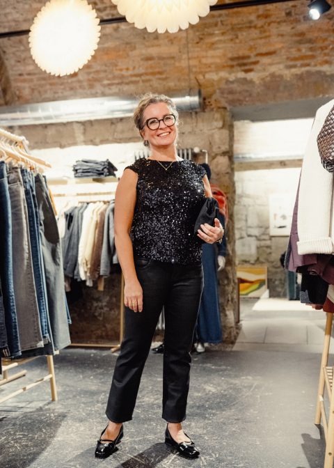 Downdressing glitzer