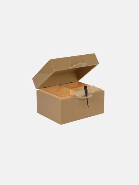 Alternative view of Box - Lack, B, Camel