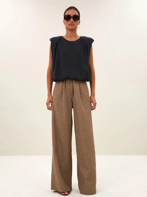 Alternative view of Hosen - Benji girone, iced coffee