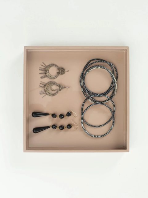 Alternative view of Tablett - Lack, 20x20, Skin