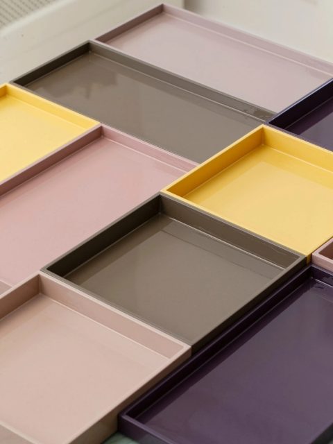 Alternative view of Tablett - Lack, 32x16, Earth