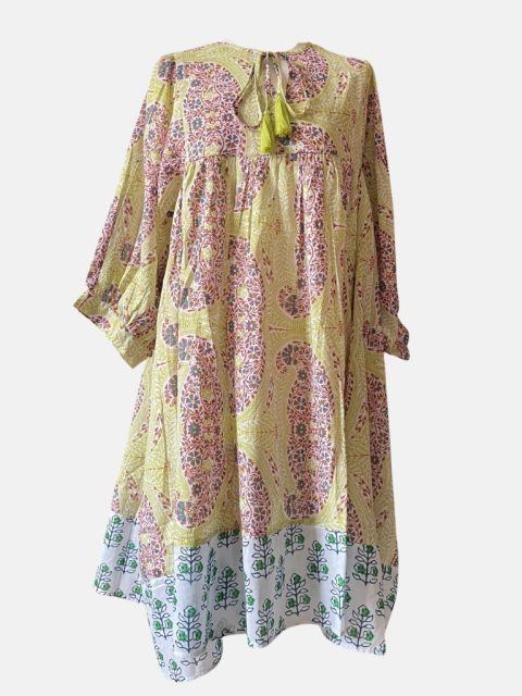 Alternative view of Kleid - Wide, Short, Musted Lime