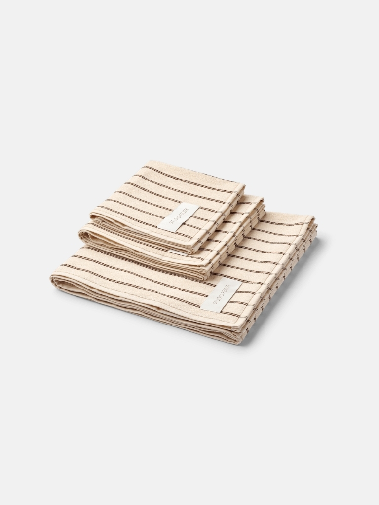 Studio Feder Una Handtuch aus Bio-Baumwolle in Brown Rain Braun