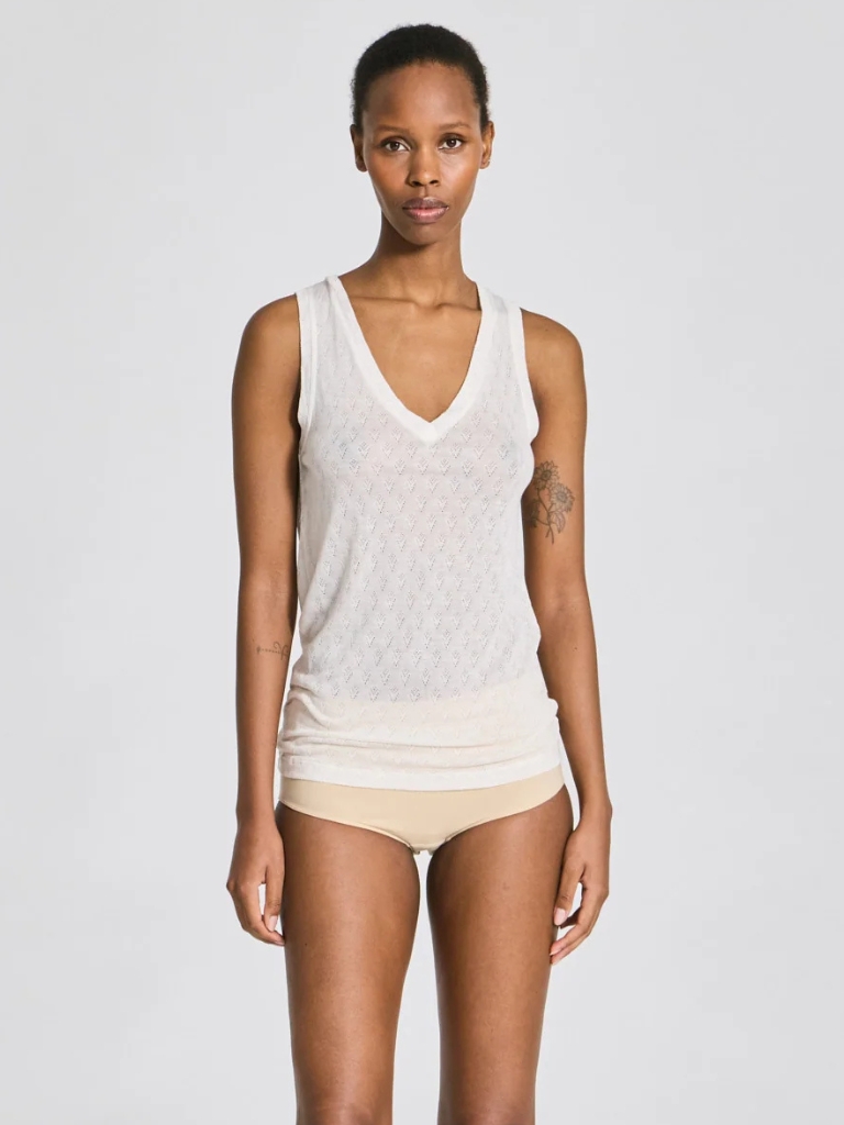 Top - Ottelia V-neck S’less Silk, Off White – Bild 4